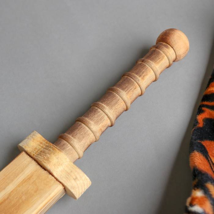Деревянная катана - игрушка для детей
