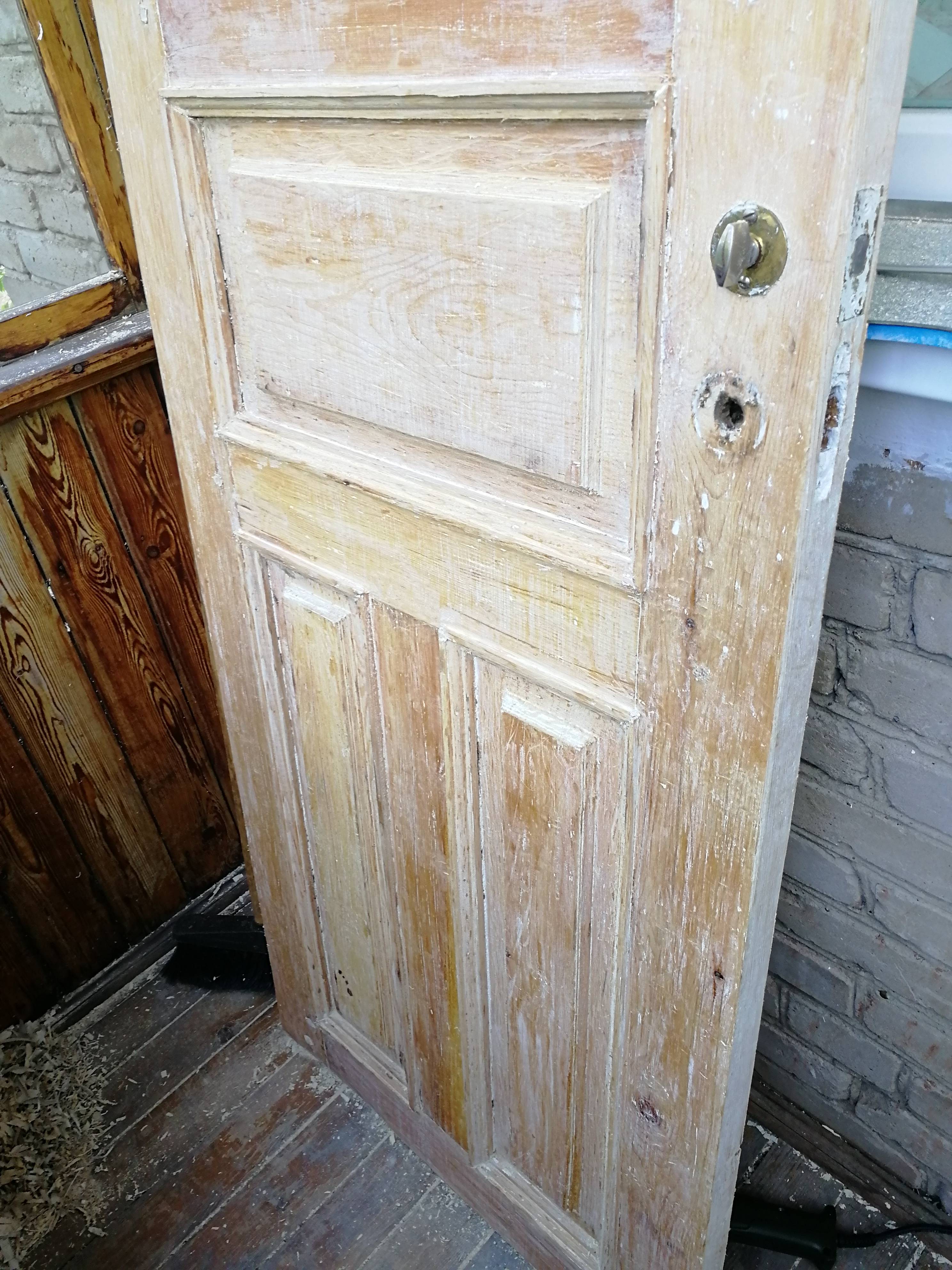 4 способа обновить старую дверь!