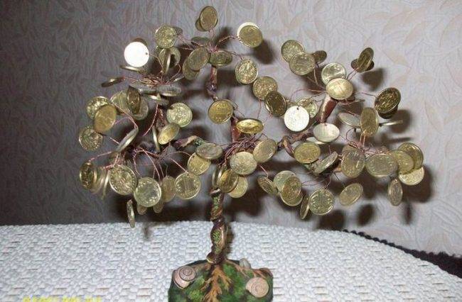 Денежное дерево из бисера и монет - инструменты и материалы, схемы плетения и советы по размещению, красивые фото идеи