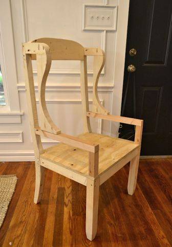 Кресло из деревянных реек