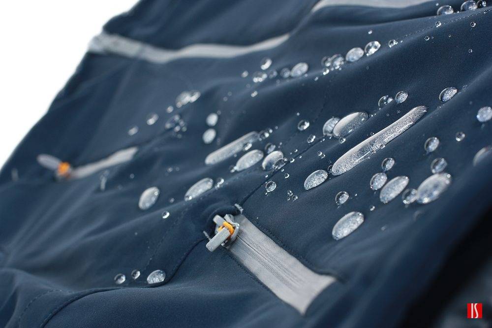 Топ-12 лучших водоотталкивающих пропиток для одежды на 2022 год
