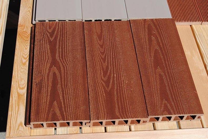 16 оригинальных способов использования древесных опилок на даче