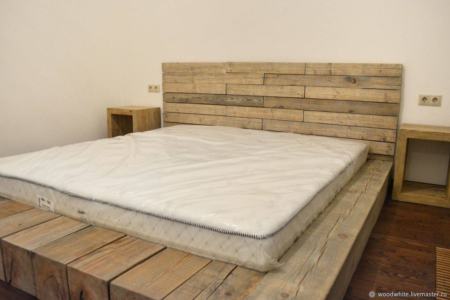 Кровать из дерева своими руками (74 фото): как сделать деревянную двуспальную кровать из бруса, двухъярусная модель, из досок или из бревен, идеи – ремонт своими руками на m-stone.ru