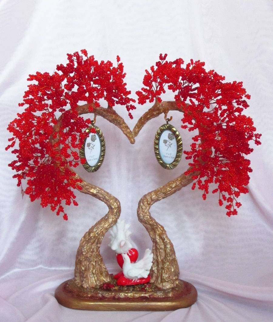 Романтическое дерево сердце из бисера — настоящий оберег своими руками