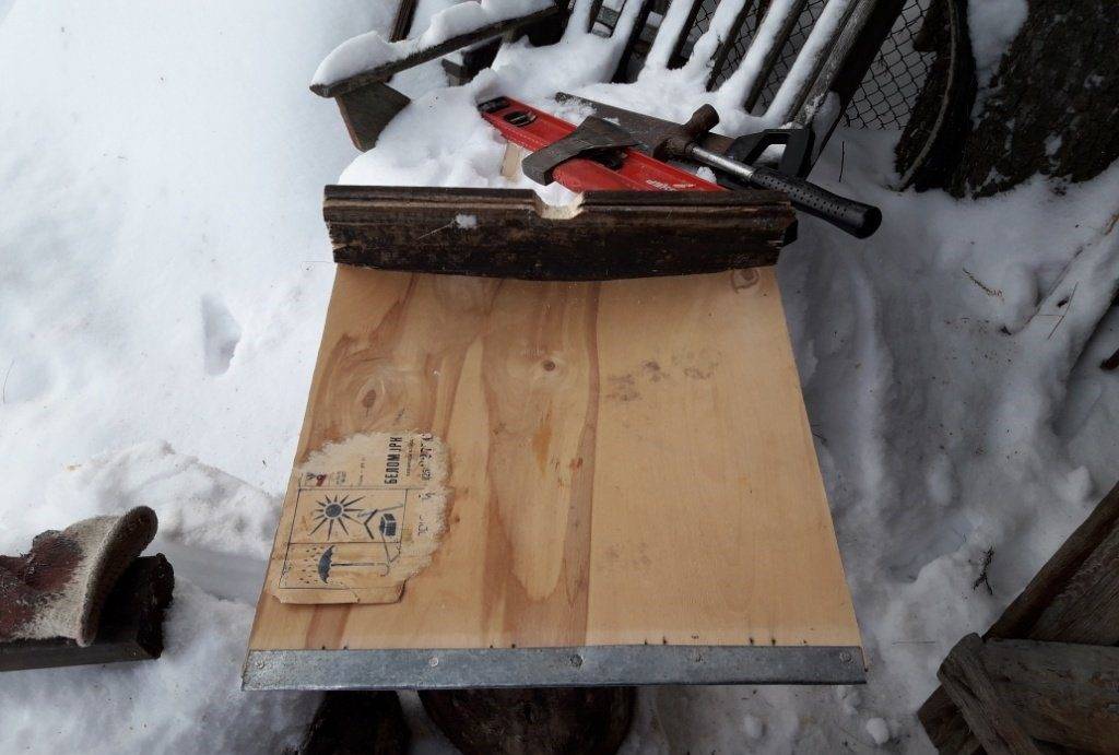 Как сделать лопату для снега на колесах