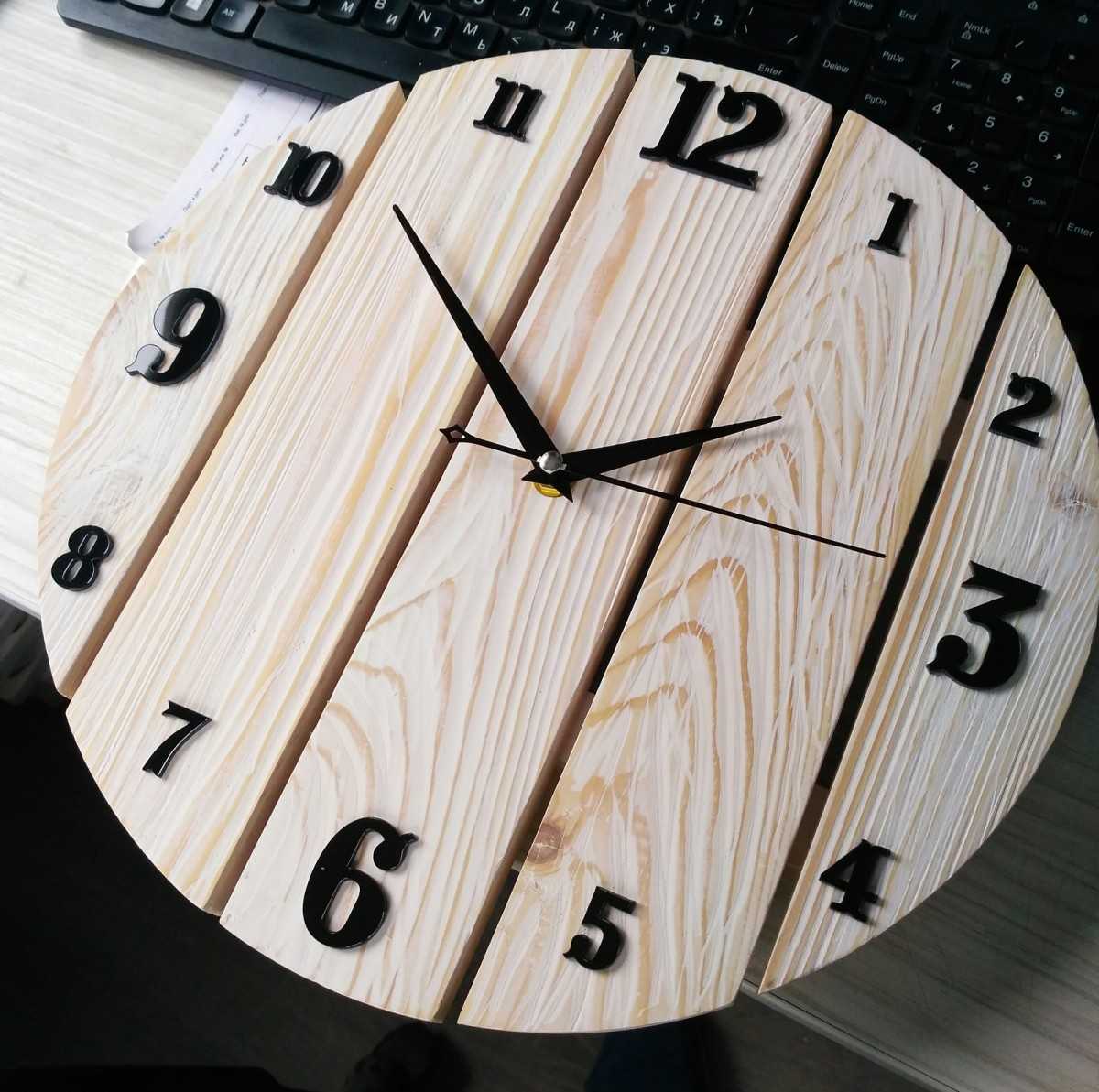 Настенные часы из спила дерева своими руками. превращаем распил дерева в оригинальные часы. разнообразие деревянных часов