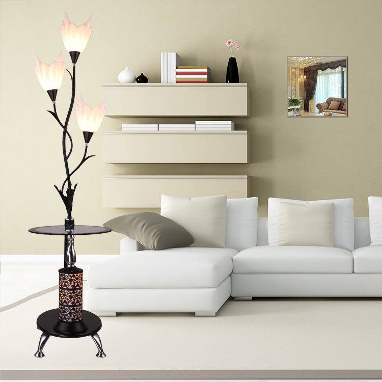 Лампа в индустриальном стиле из мореного дерева