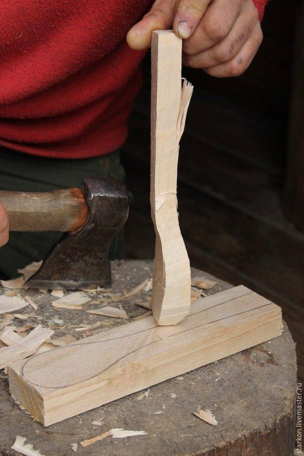 Инструмент для изготовления деревянных ложек