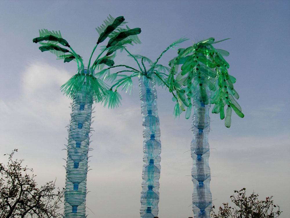 Пальма из пластиковых бутылок :: инфониак