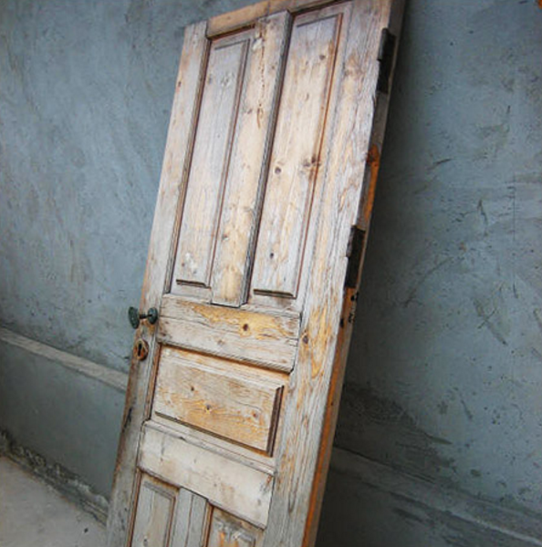 Как отреставрировать старую межкомнатную дверь? - папа карло