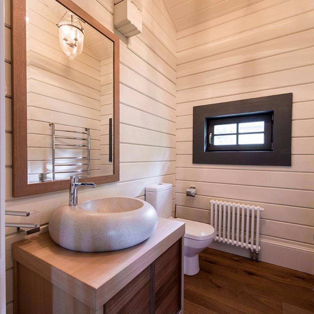 Ванная комната в деревянном доме: устройство чернового и чистового пола. внутренняя отделка стен. чистовая отделка потолка