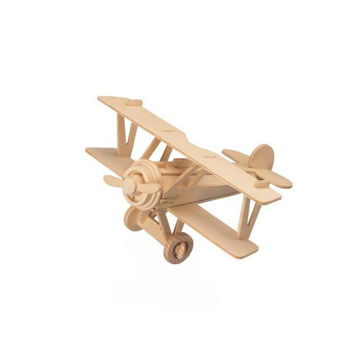 Деревянная модель самолета
