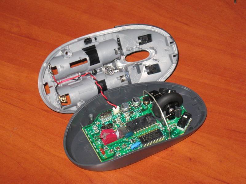 Как разобрать мышку без болтов проводную и беспроводную - инструкция