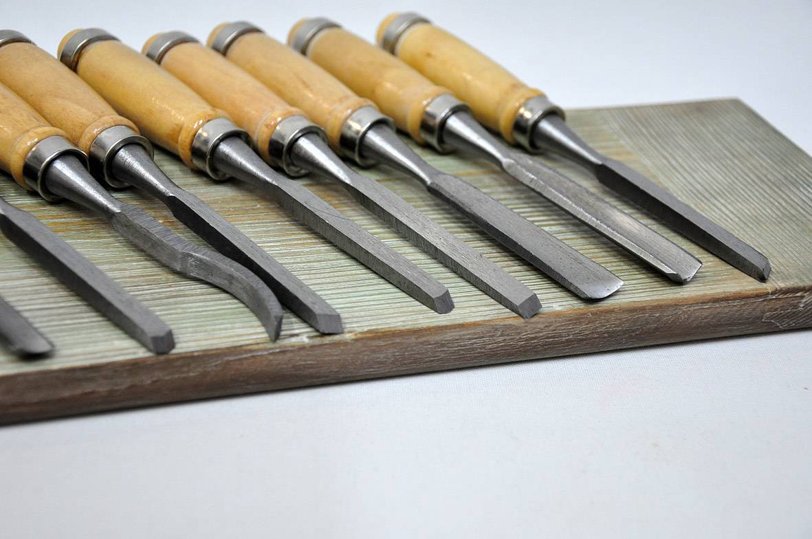 Нож топорик для резьбы по дереву размеры. как сделать простейшие инструменты для резьбы по дереву своими руками. материал для лезвия