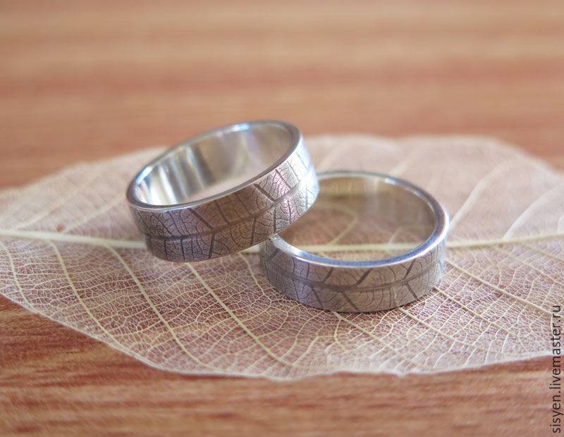 Золото – это банально! обручальные кольца из дерева – отличный вариант для современной пары