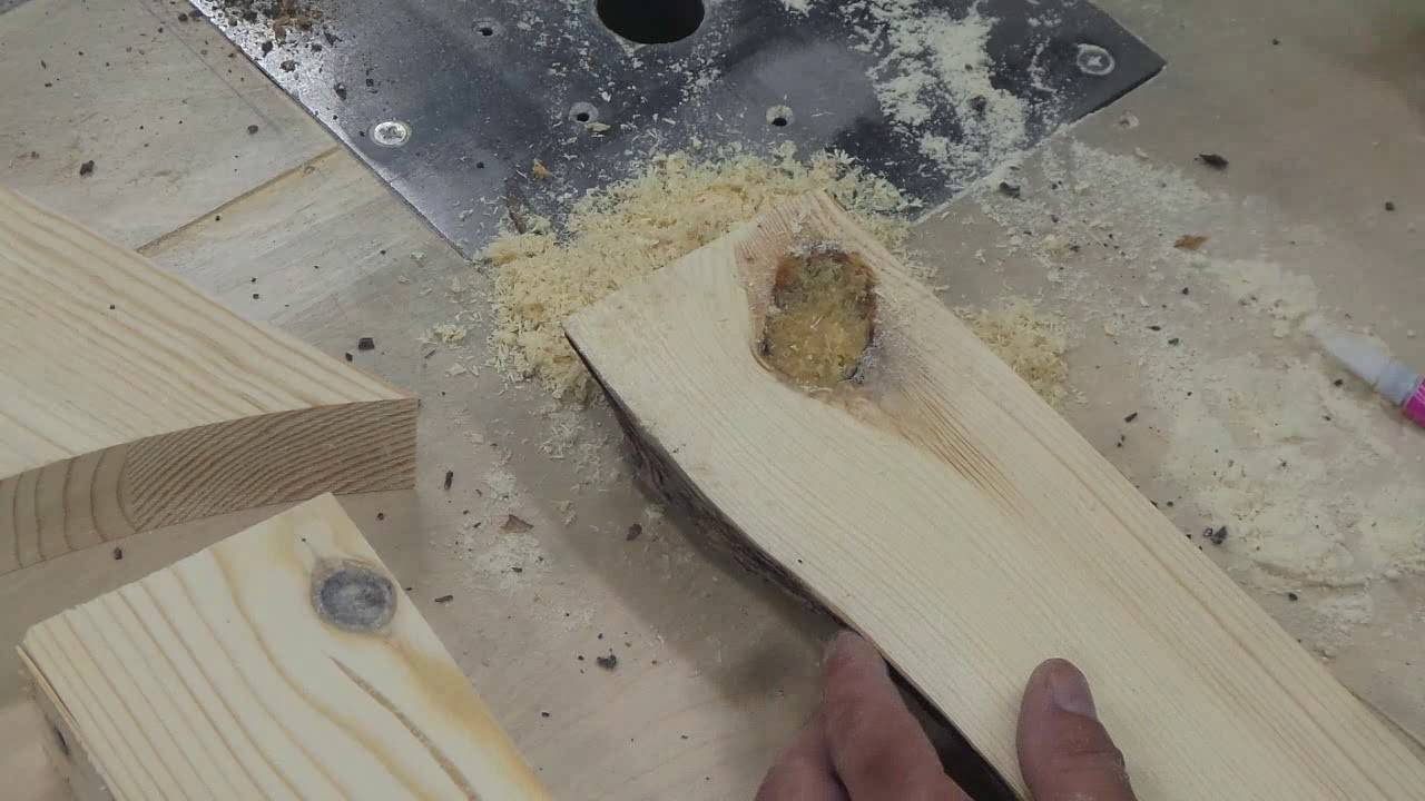 Как замаскировать шуруп в деревянной детали